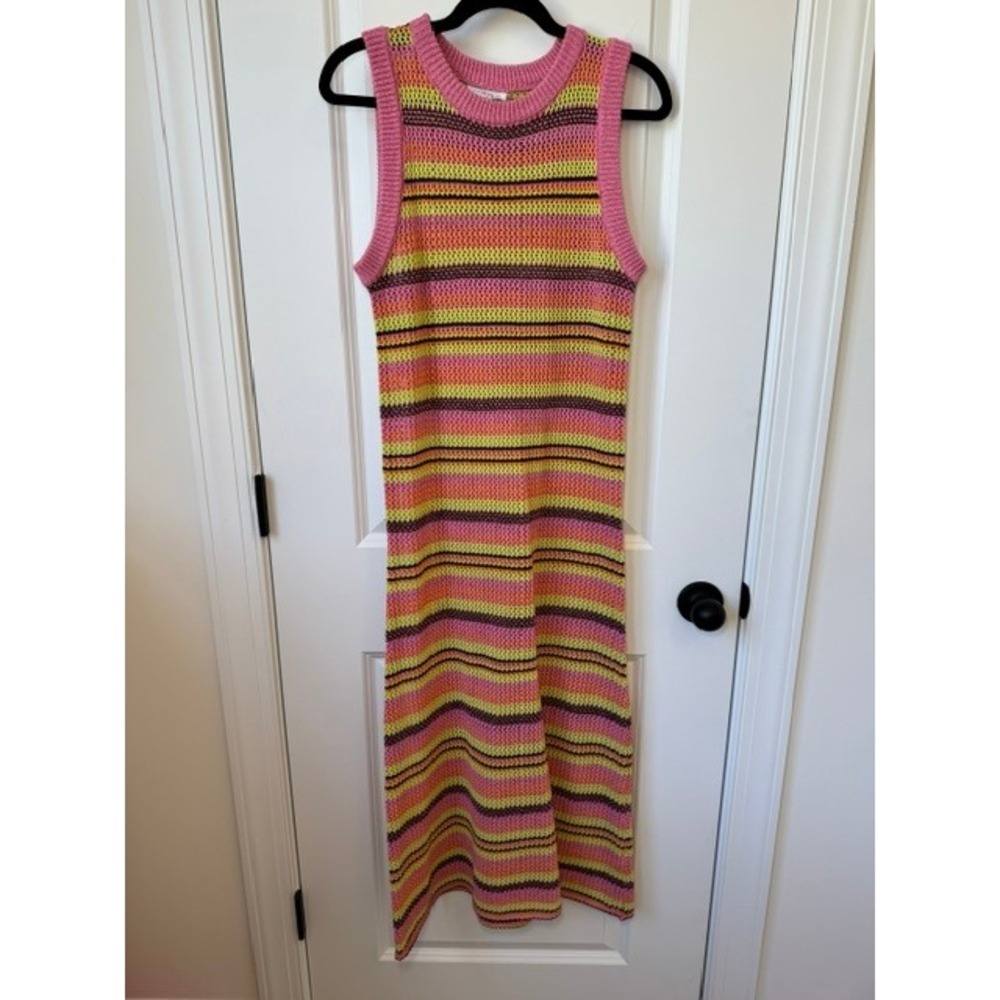 Vestique Pink Multi Color Striped Sleeveless Knit Maxi Dress Size Medium